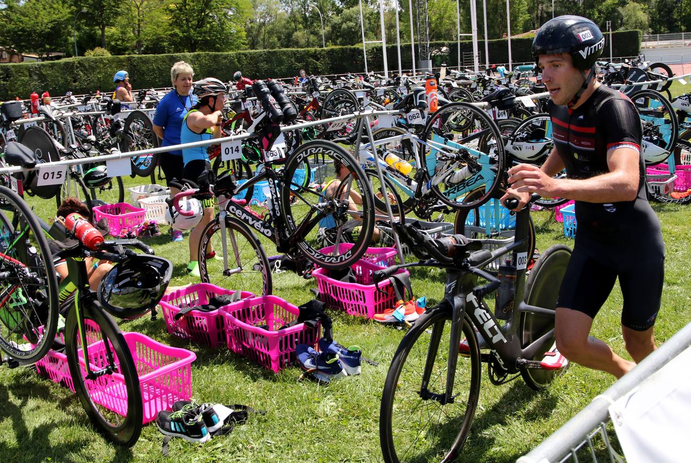 Fotos: La tercera edición del Triatlón La Rioja, en imágenes