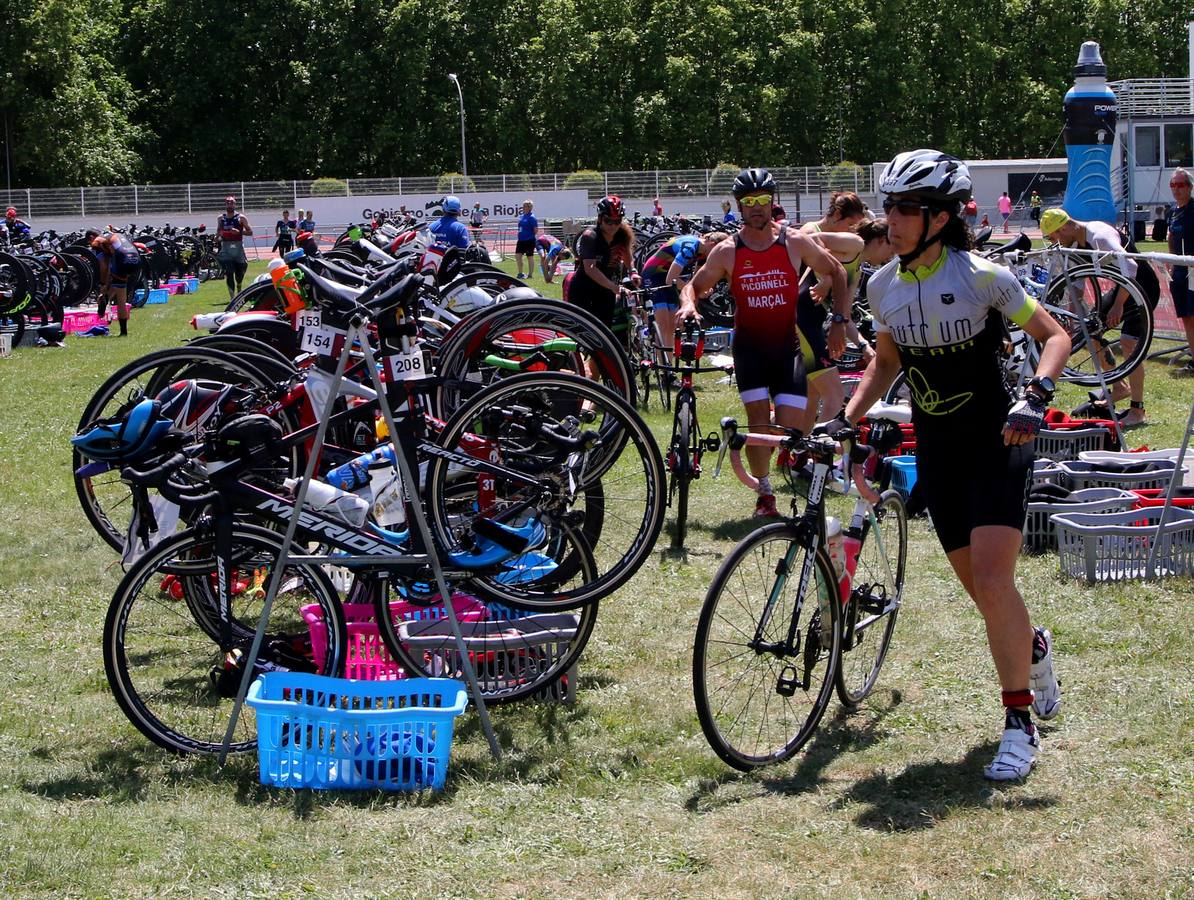 Fotos: La tercera edición del Triatlón La Rioja, en imágenes