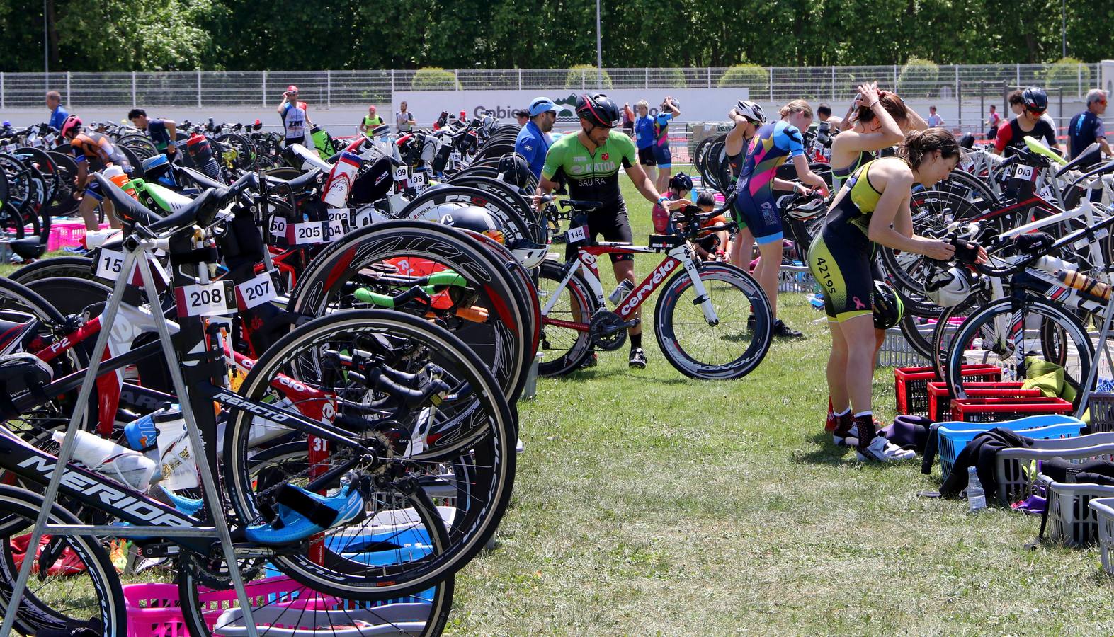 Fotos: La tercera edición del Triatlón La Rioja, en imágenes