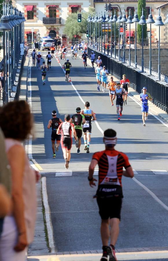 Fotos: La tercera edición del Triatlón La Rioja, en imágenes