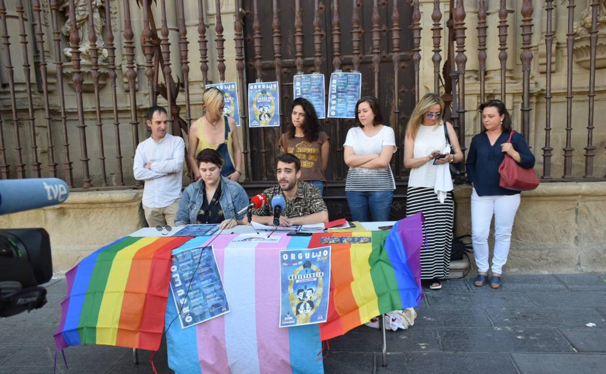 Rueda de prensa en la que el colectivo ha presentado los actos.