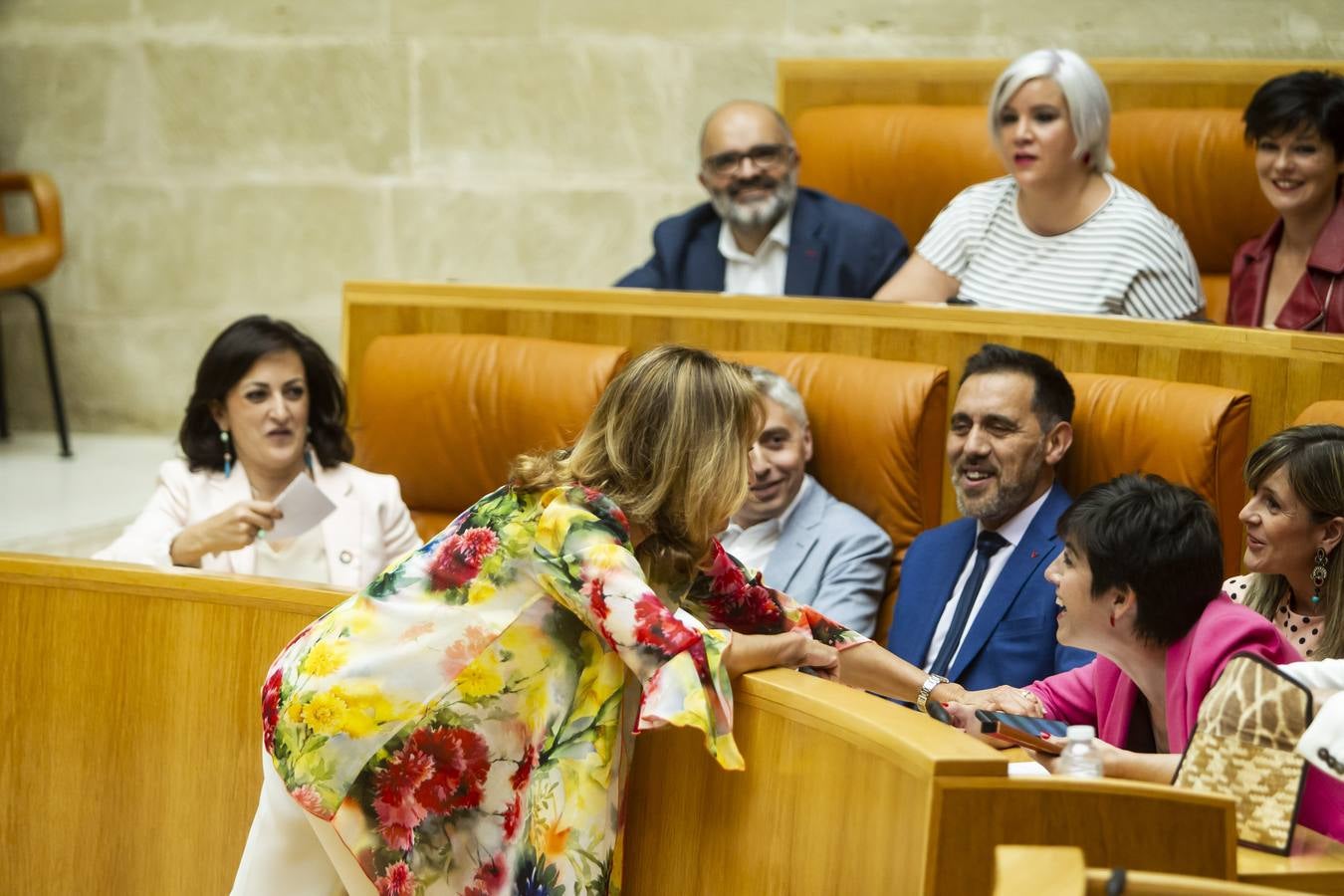 Fotos: Aplausos, gestos y discursos en la sesión para proclamar la Mesa del Parlamento riojano