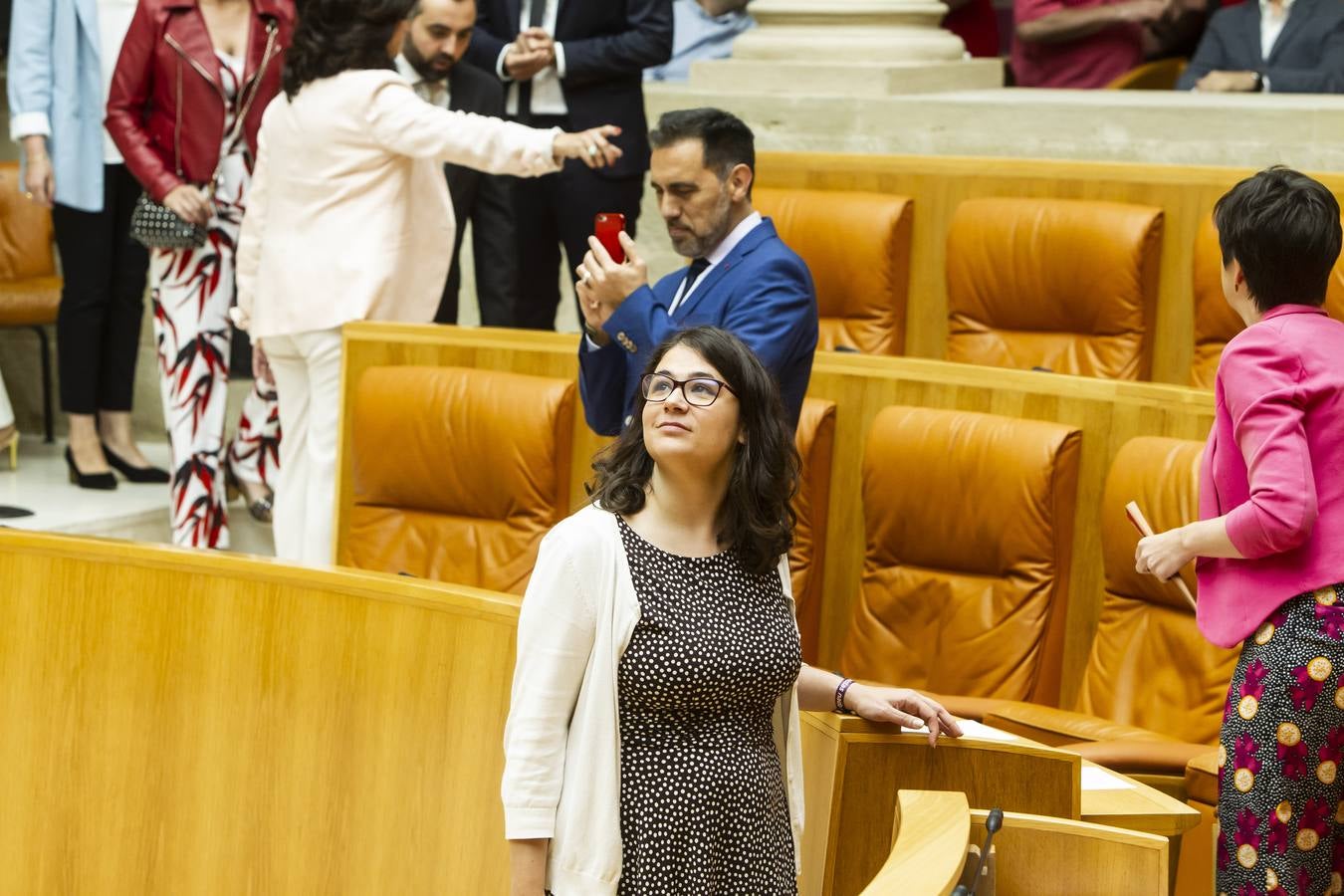 Fotos: Aplausos, gestos y discursos en la sesión para proclamar la Mesa del Parlamento riojano