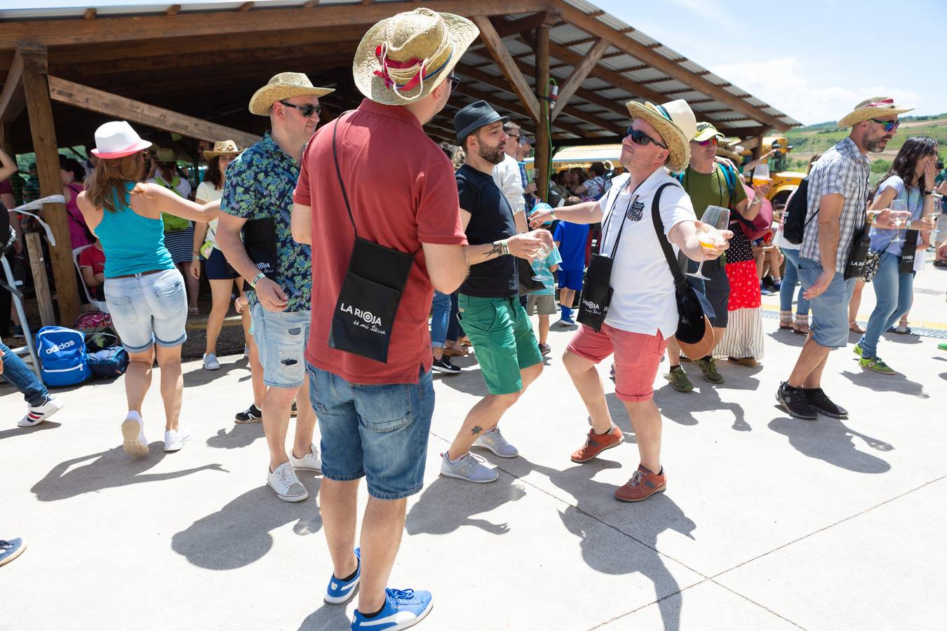 La finca institucional se ha convertido este sábado en un parque temático en torno al vino y la gastronomía riojana