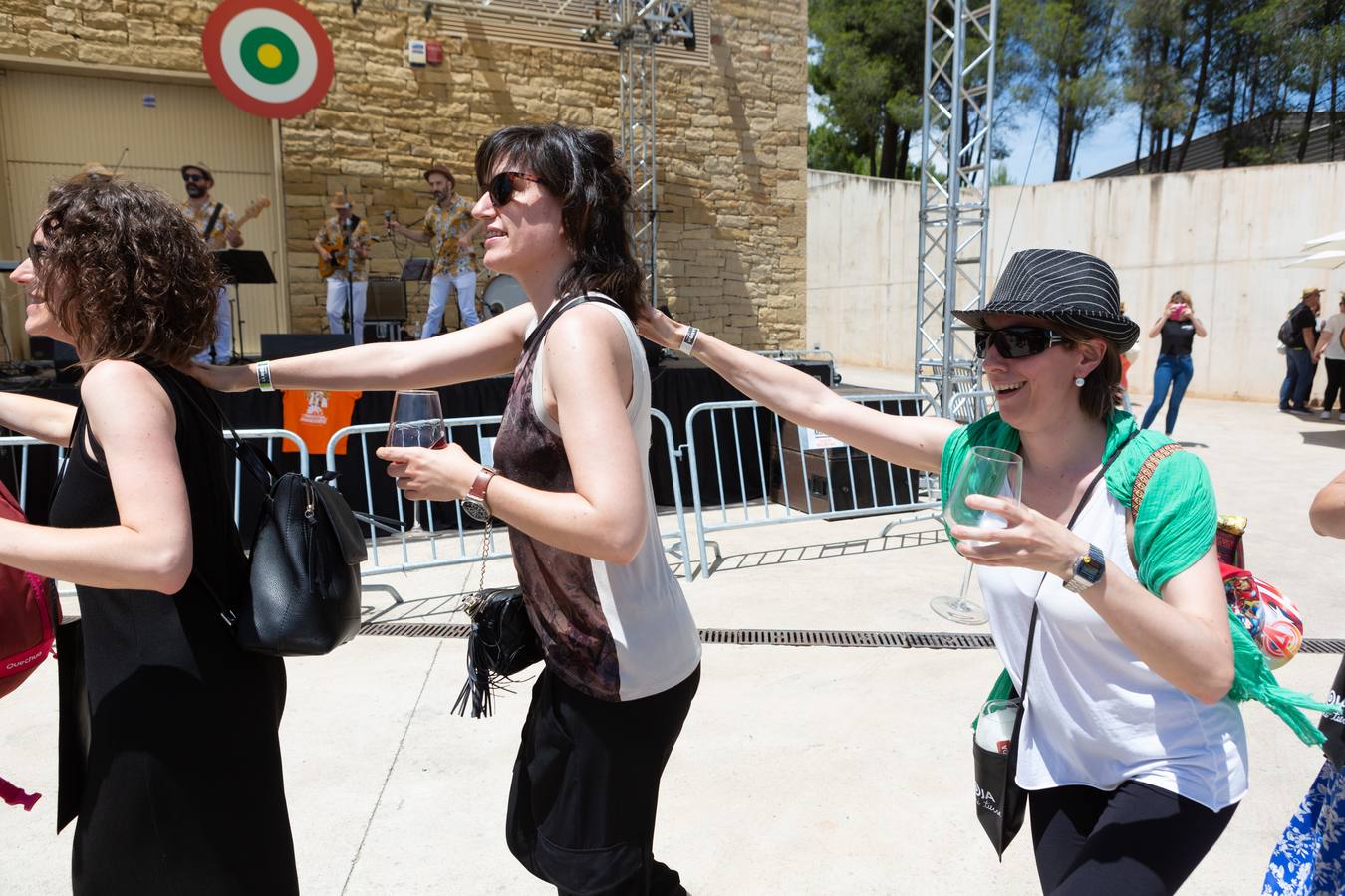 La finca institucional se ha convertido este sábado en un parque temático en torno al vino y la gastronomía riojana