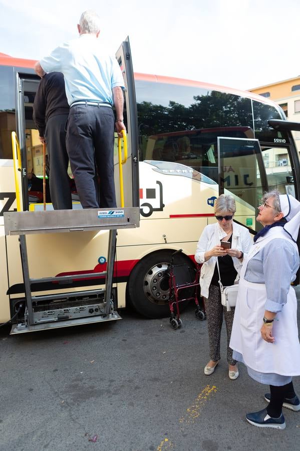 Fotos: Salida de la expedición diocesana a Lourdes