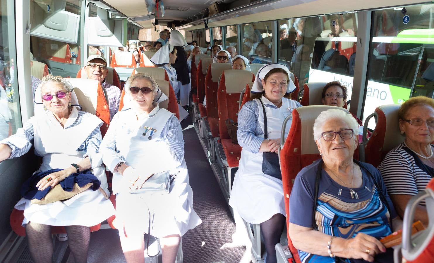 Fotos: Salida de la expedición diocesana a Lourdes