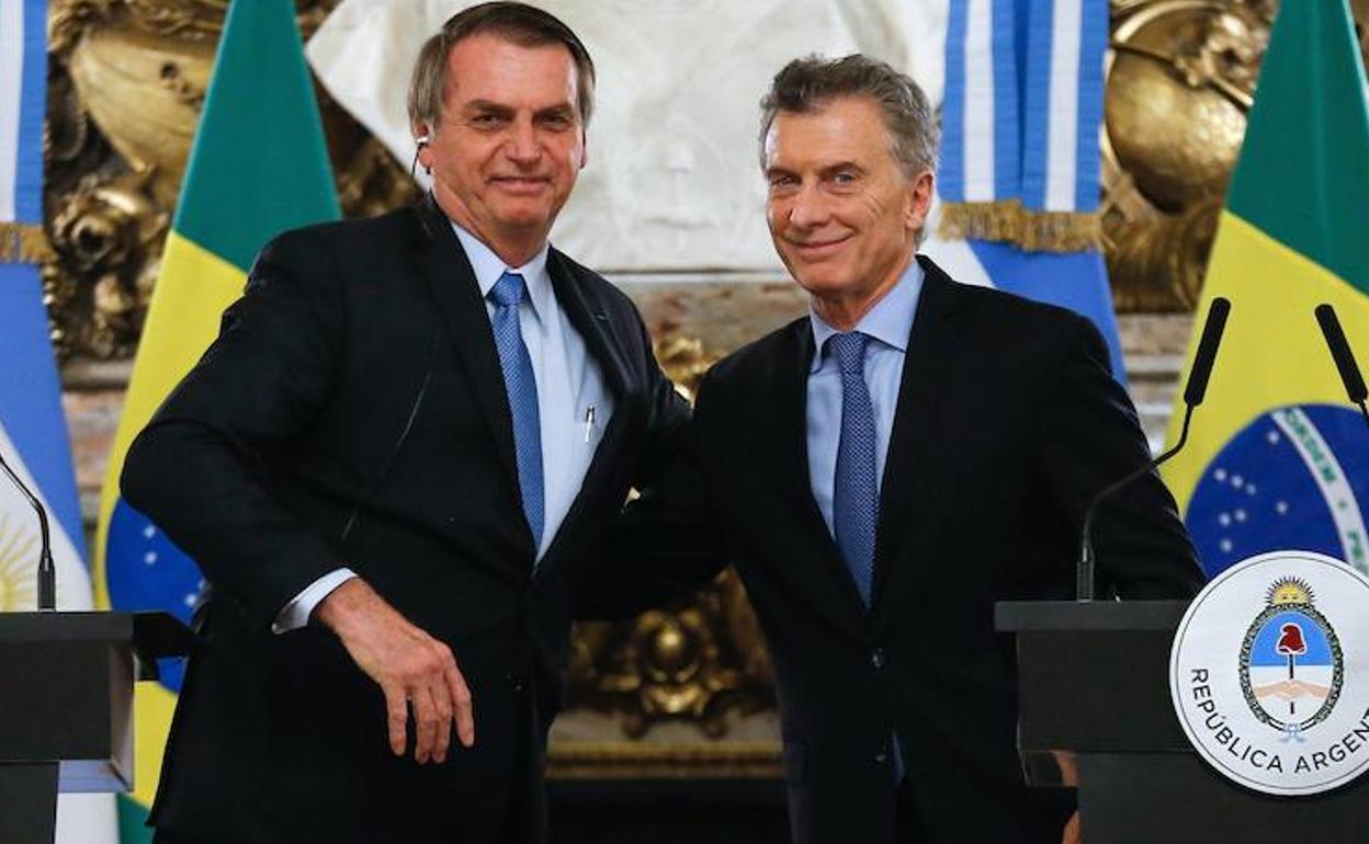 Bolsonaro (i) y Macri. 