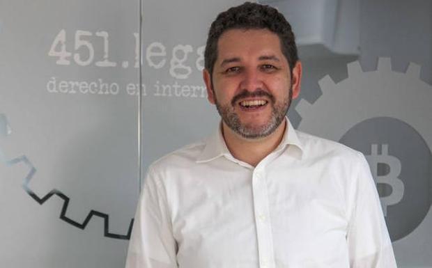 «La sentencia no cambia nada, descargar algo sin autorización es un ilícito civil»