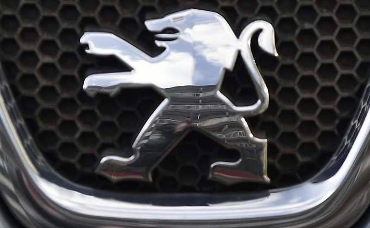Logo de Peugeot. 