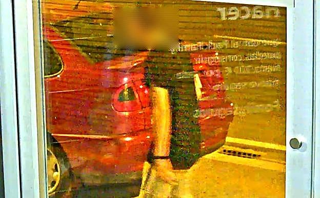 Dos menores, investigados por causar daños a 12 vehículos en Fuenmayor en una noche