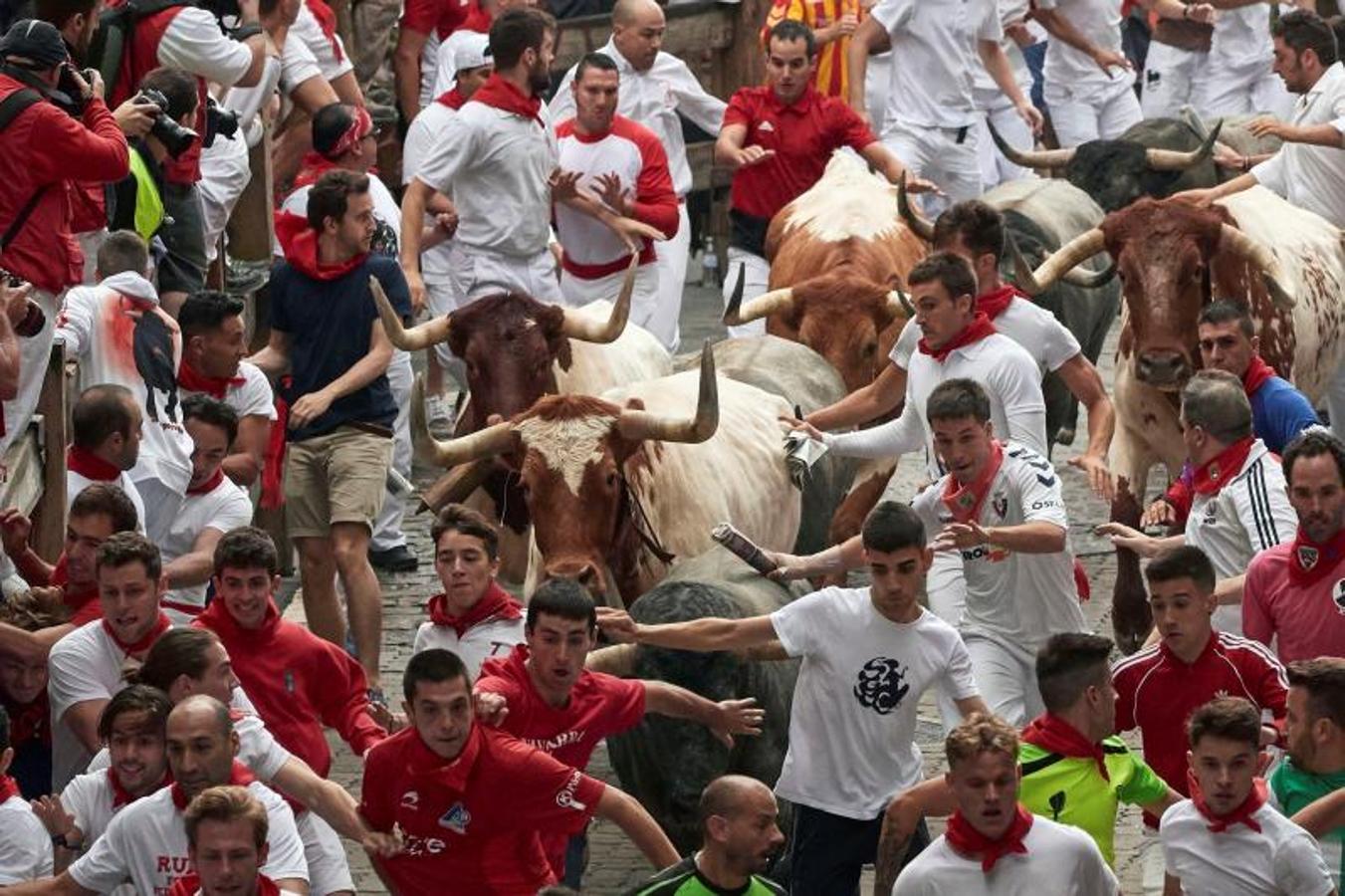 Fotos: Los toros de José Escolar protagonizan un encierro rápido y limpio