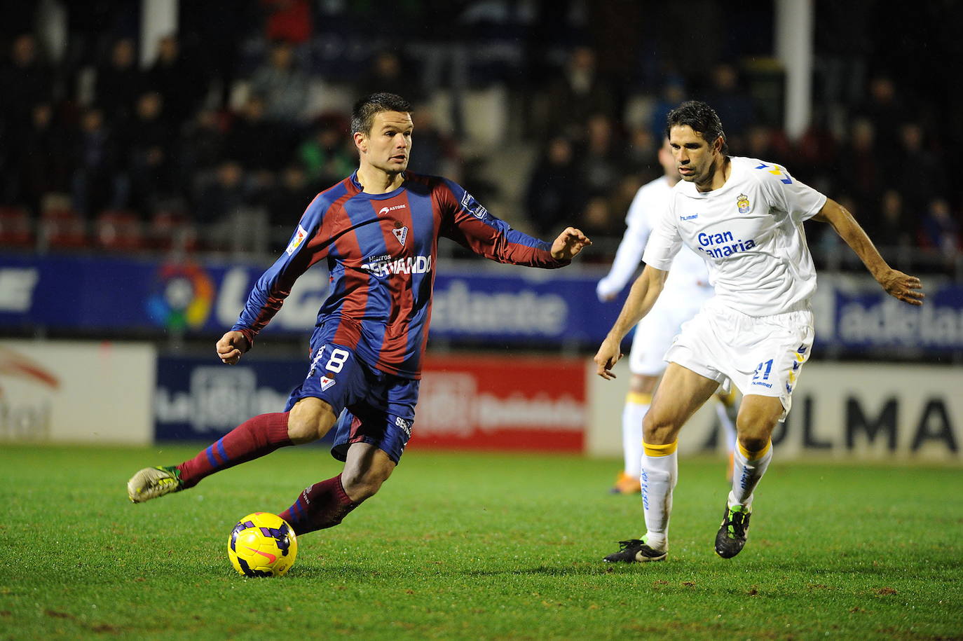 Jon Errasti, en su etapa en el Eibar.