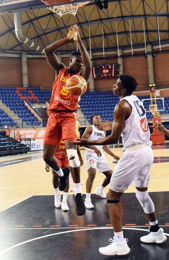 Fotos: España cae ante Francia en Logroño