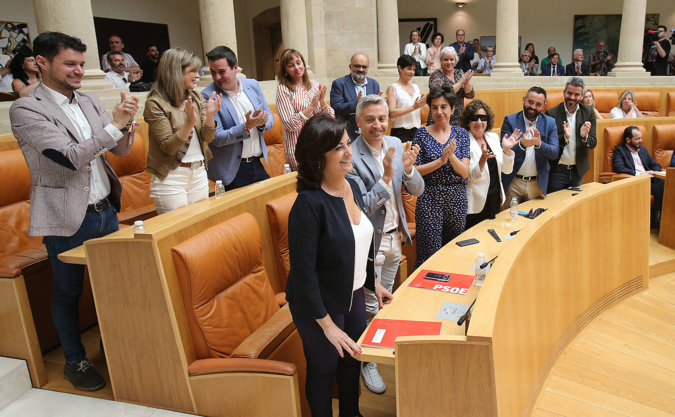 Fotos: Primera sesión del debate de investidura de Concha Andreu