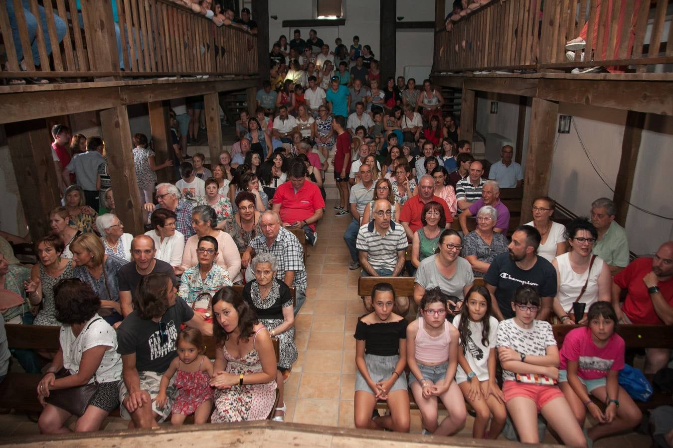 Fotos: Canales de la Sierra redescubre su teatro