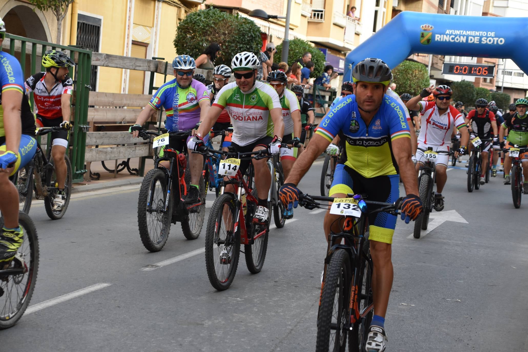 Fotos: Aitor Royo gana la BTT La Pera