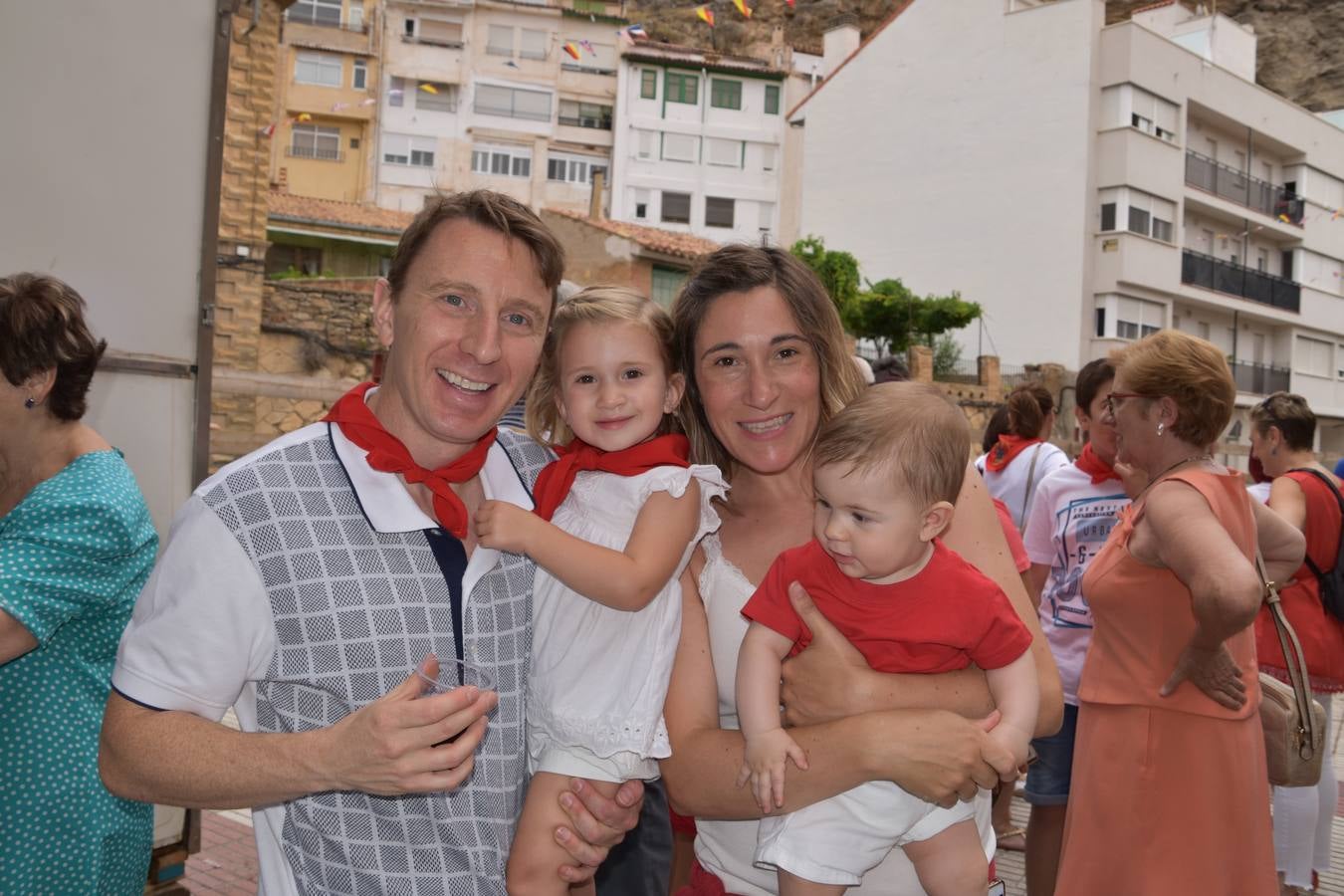 Fotos: Cervera lanza el cohete y disfruta del recorrido del agua va