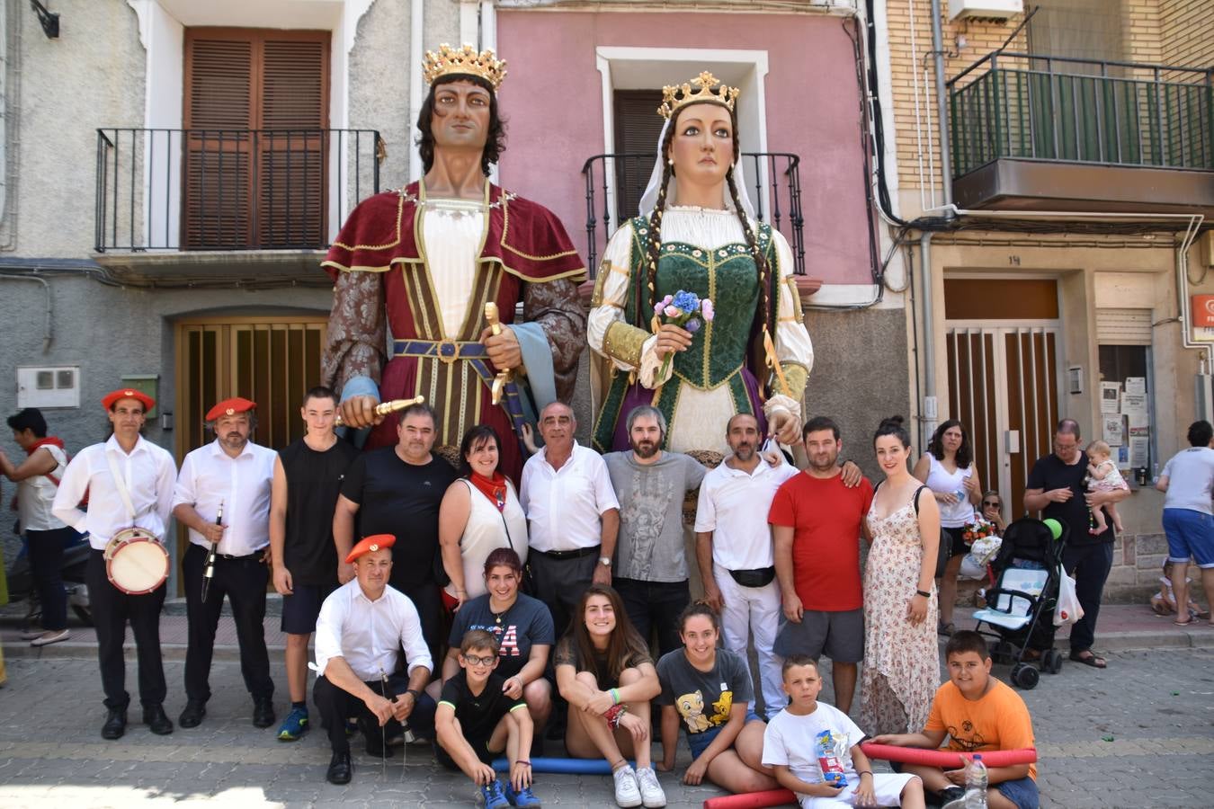 Fotos: Bajada de Santa Ana en las fiestas de Cervera