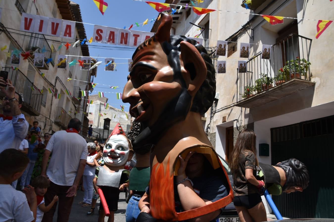 Fotos: Bajada de Santa Ana en las fiestas de Cervera