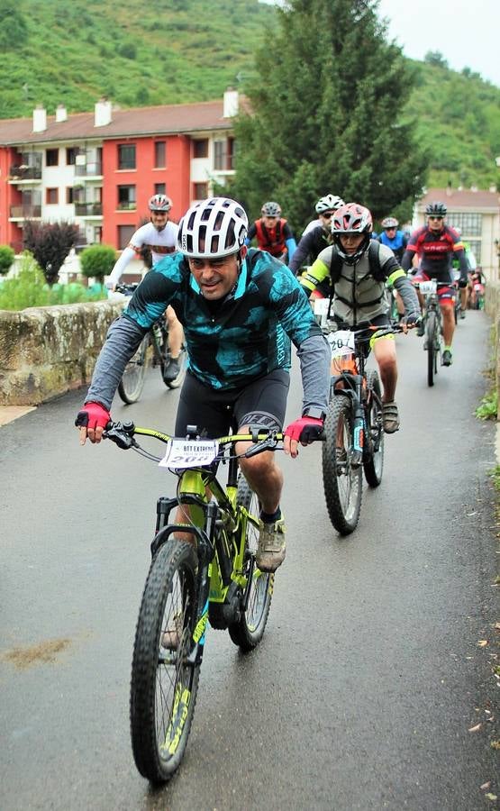 Fotos: Prueba BTT Extreme de Ezcaray: salida y meta