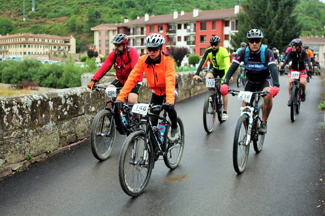 Fotos: Prueba BTT Extreme de Ezcaray: salida y meta