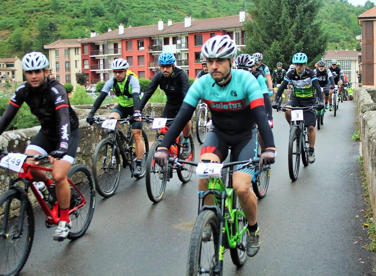 Fotos: Prueba BTT Extreme de Ezcaray: salida y meta