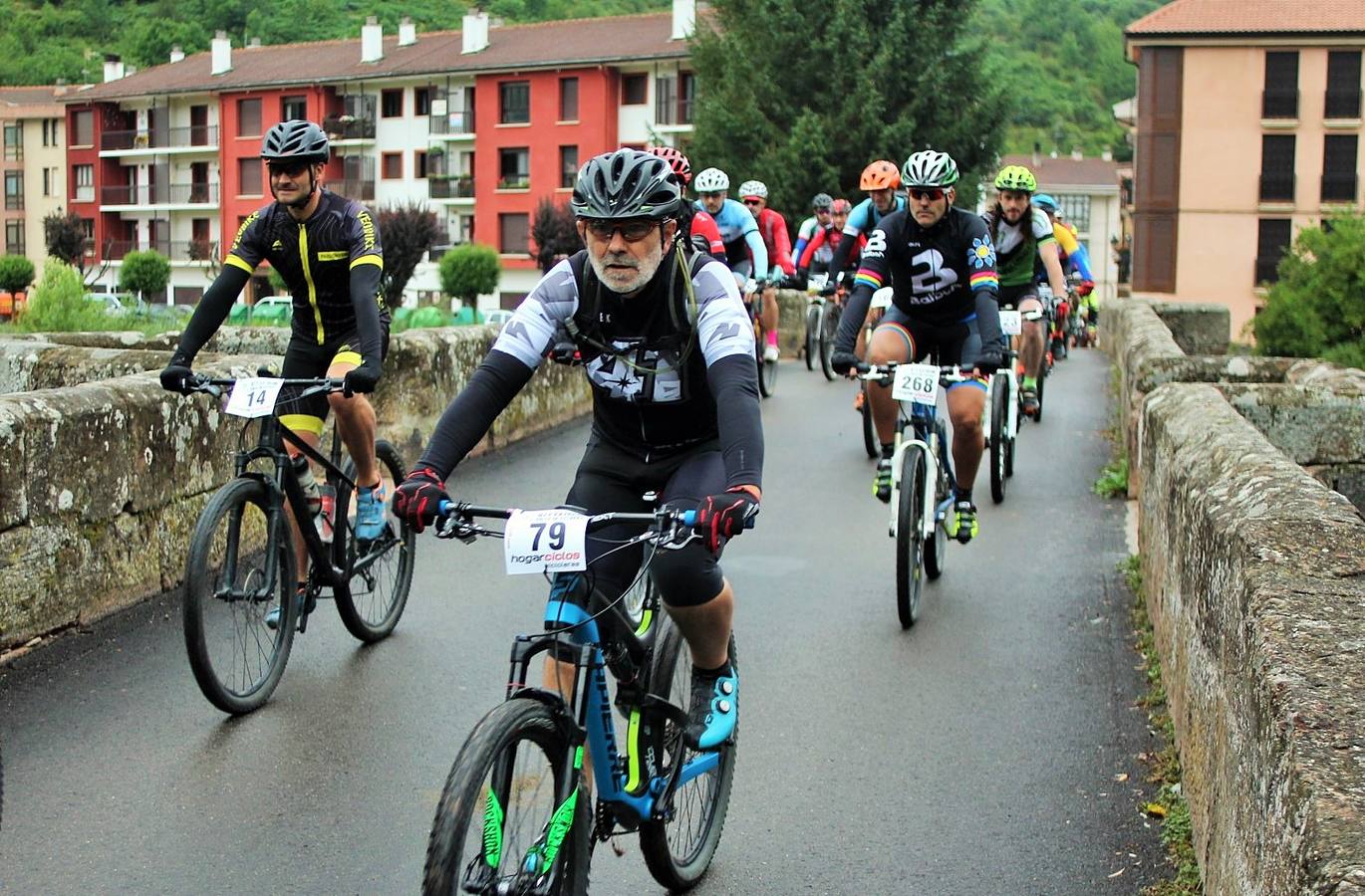 Fotos: Prueba BTT Extreme de Ezcaray: salida y meta