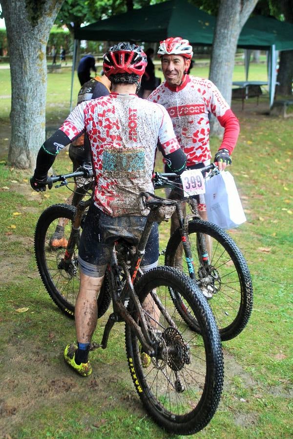 Fotos: Prueba BTT Extreme de Ezcaray: salida y meta