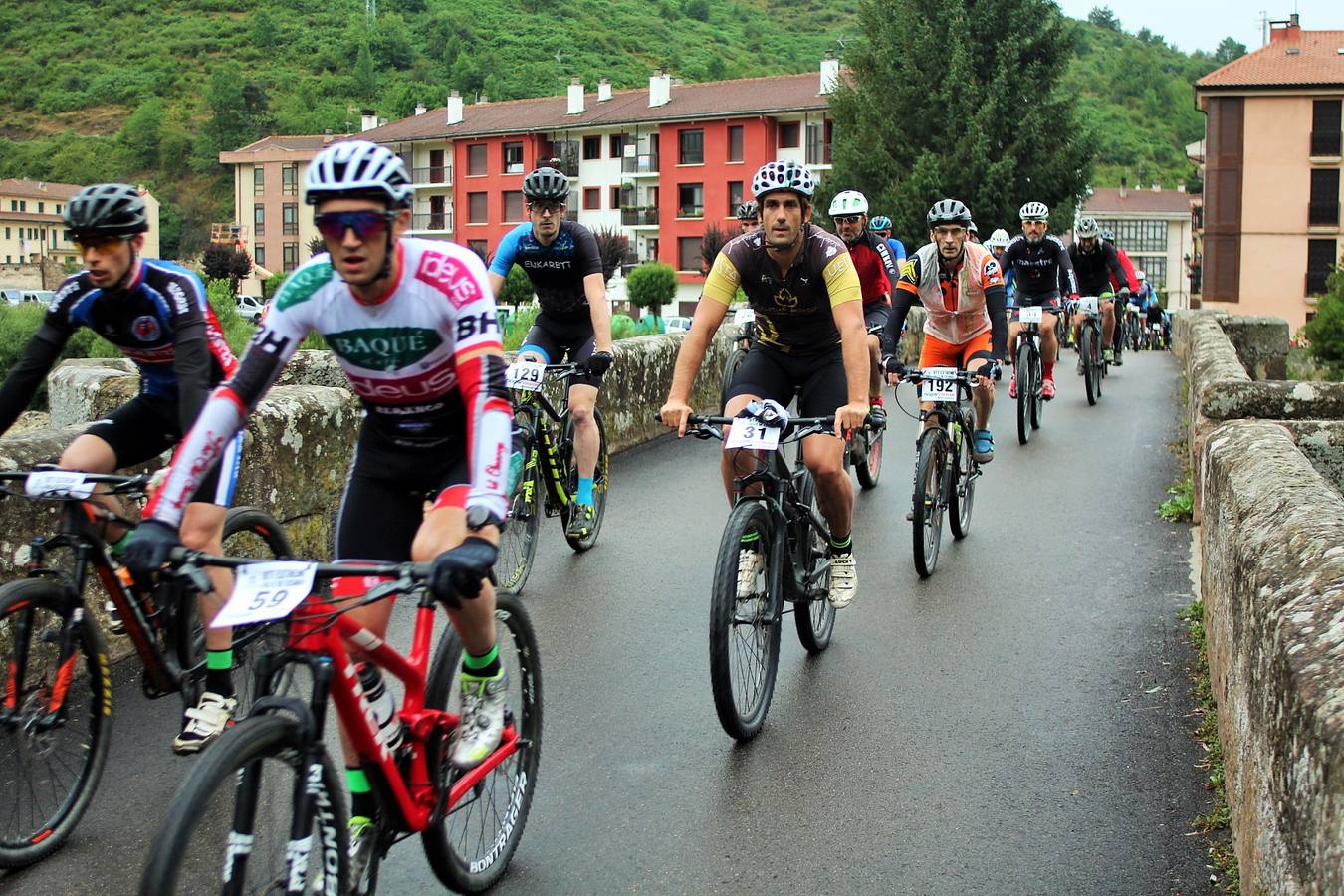 Fotos: Prueba BTT Extreme de Ezcaray: salida y meta