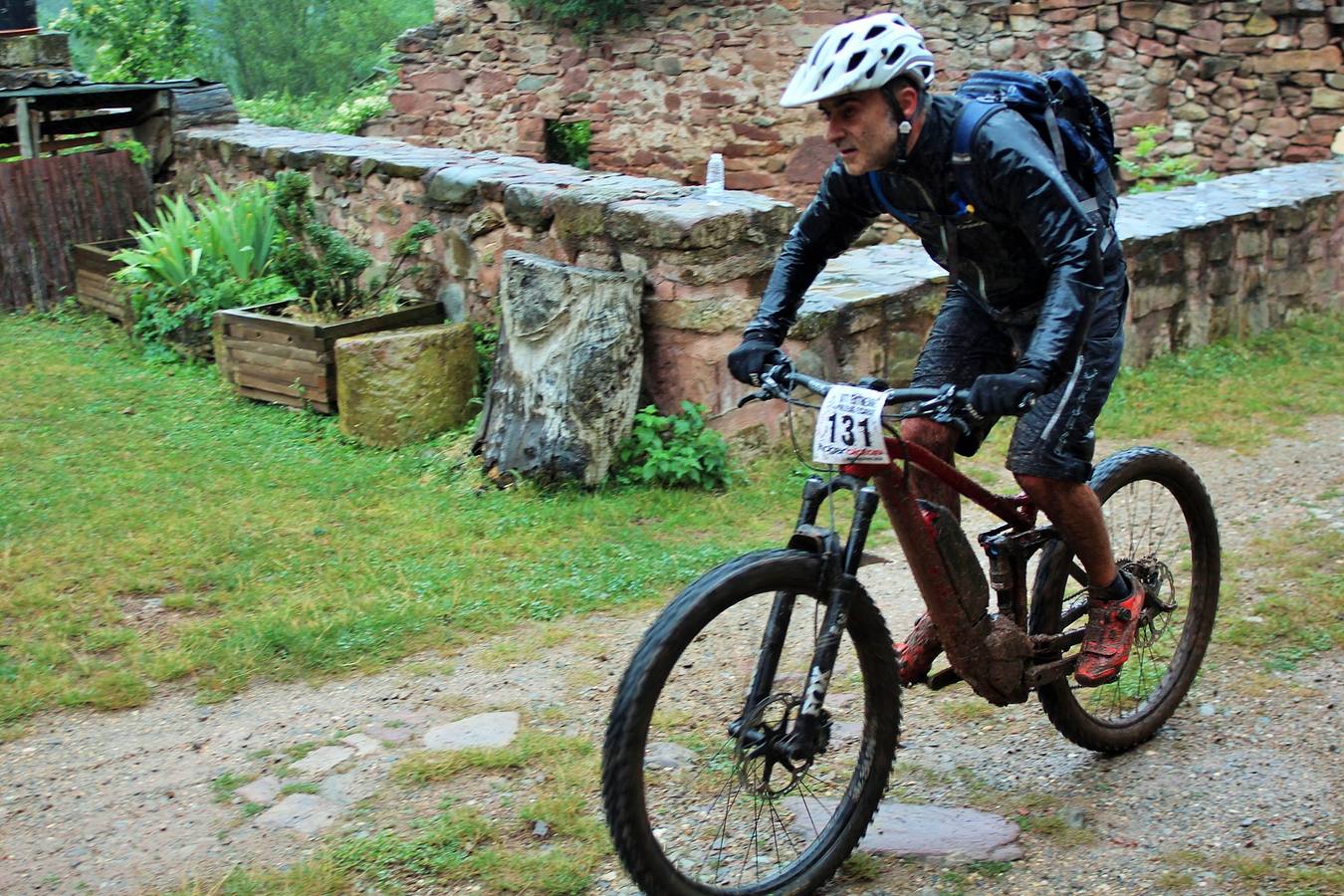 Fotos: Prueba: BTT Extreme de Ezcaray. El paso por Turza y Las Tres Aguas
