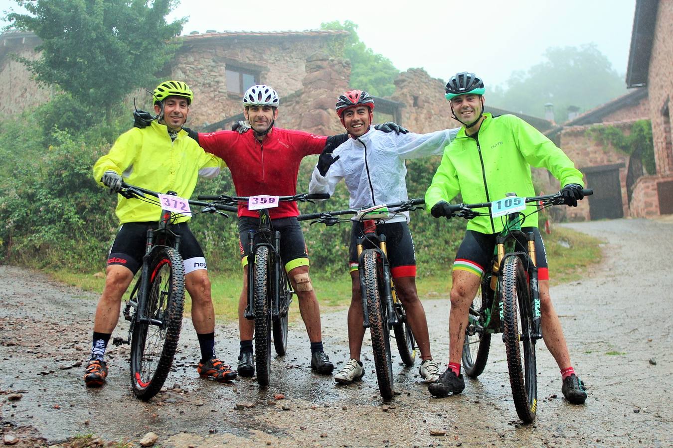 Fotos: Prueba: BTT Extreme de Ezcaray. El paso por Turza y Las Tres Aguas