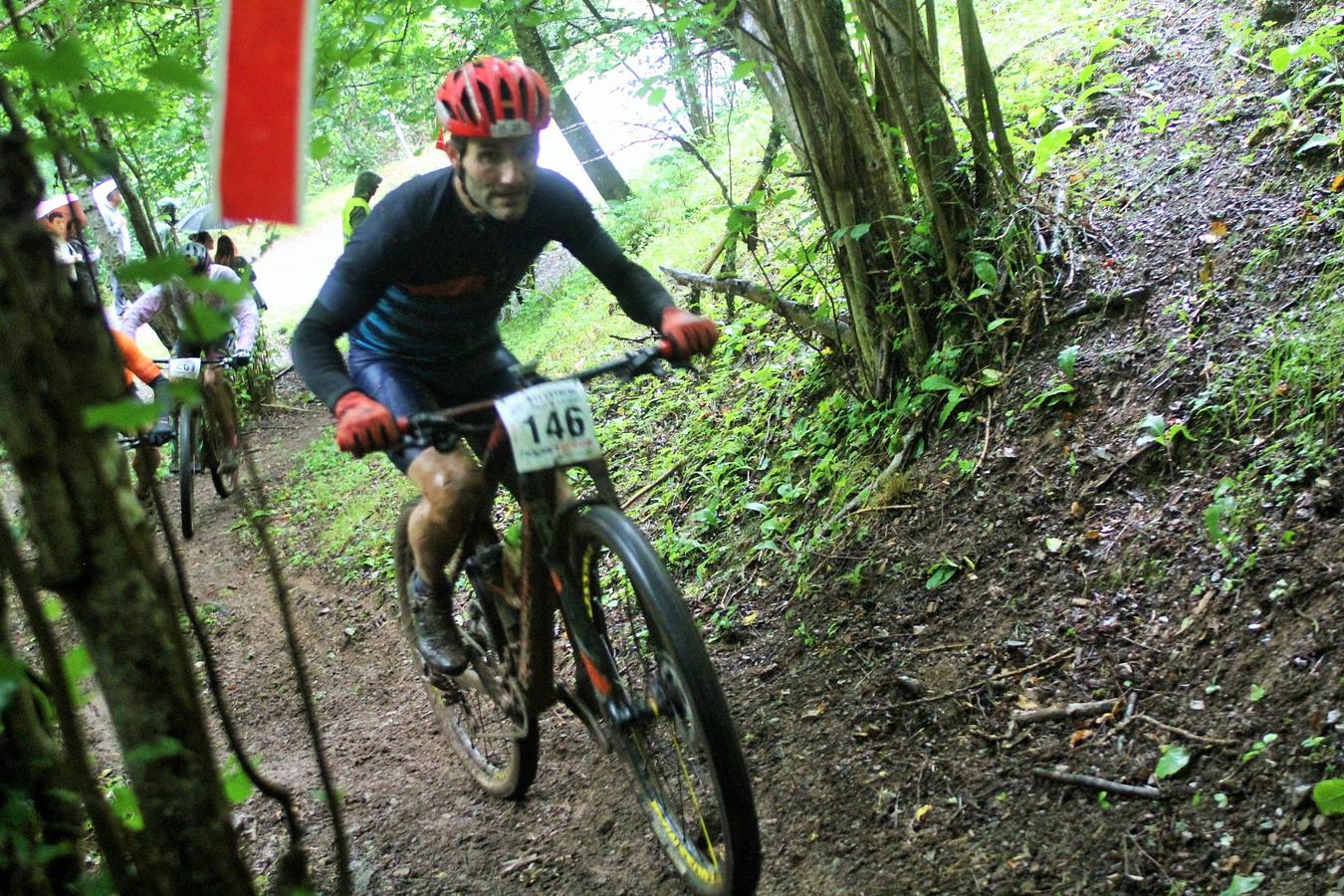 Fotos: Prueba: BTT Extreme de Ezcaray. El paso por Turza y Las Tres Aguas