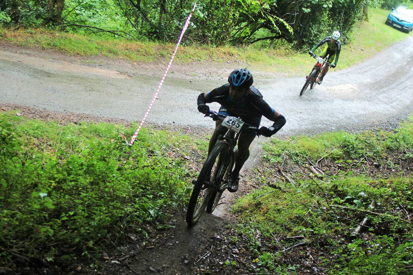 Fotos: Prueba: BTT Extreme de Ezcaray. El paso por Turza y Las Tres Aguas