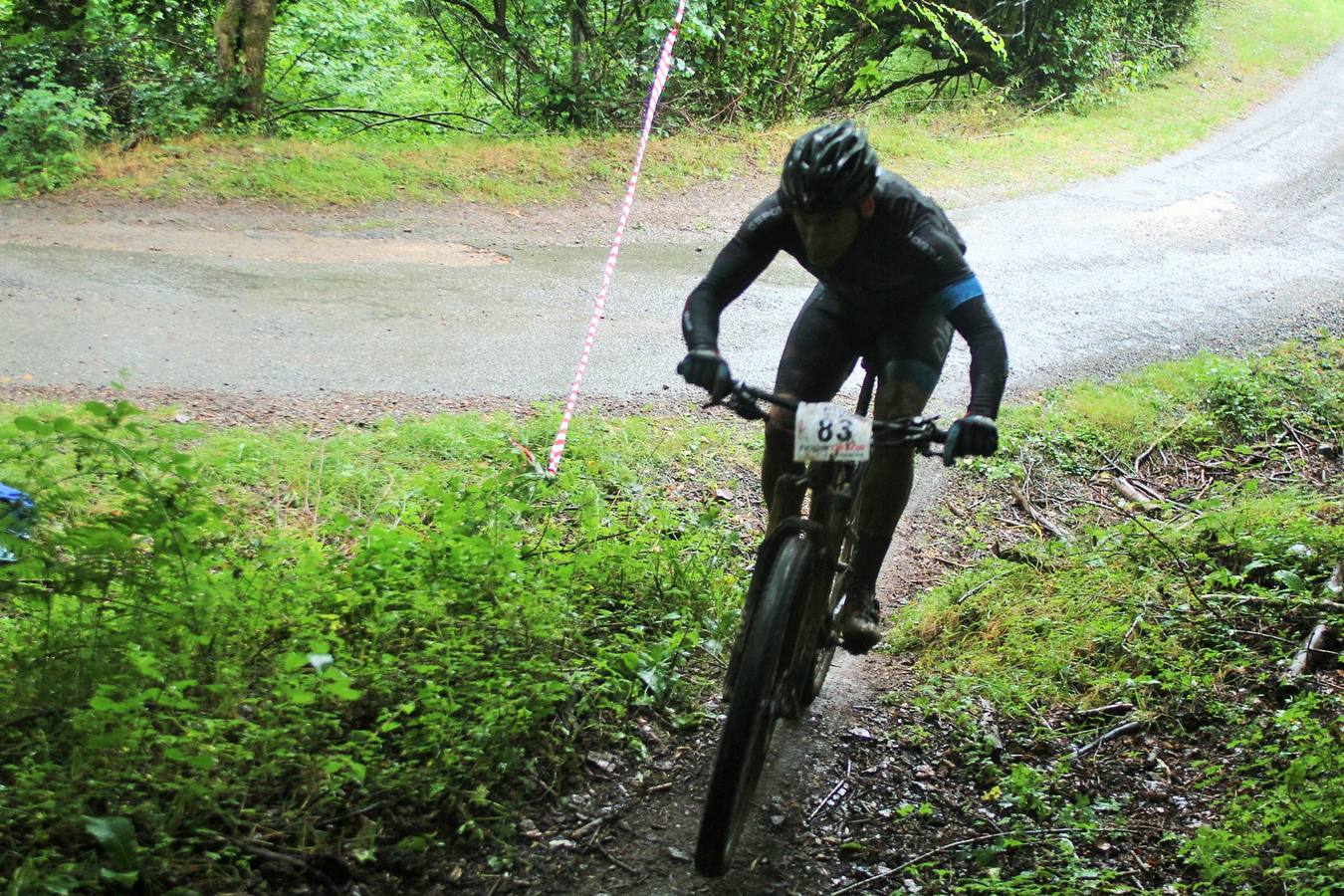 Fotos: Prueba: BTT Extreme de Ezcaray. El paso por Turza y Las Tres Aguas