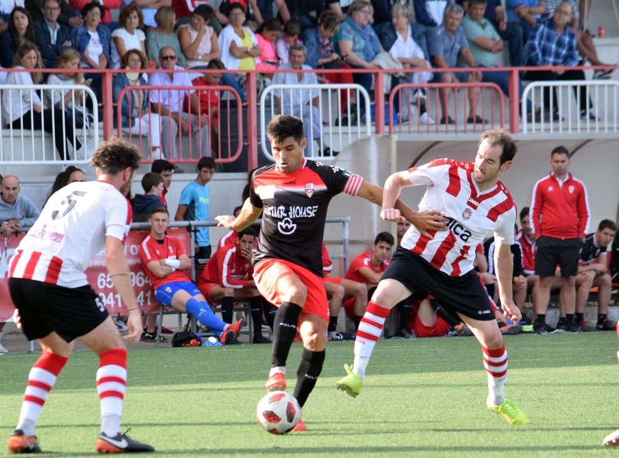 Fotos: La UDL se estrena ante el River Ebro