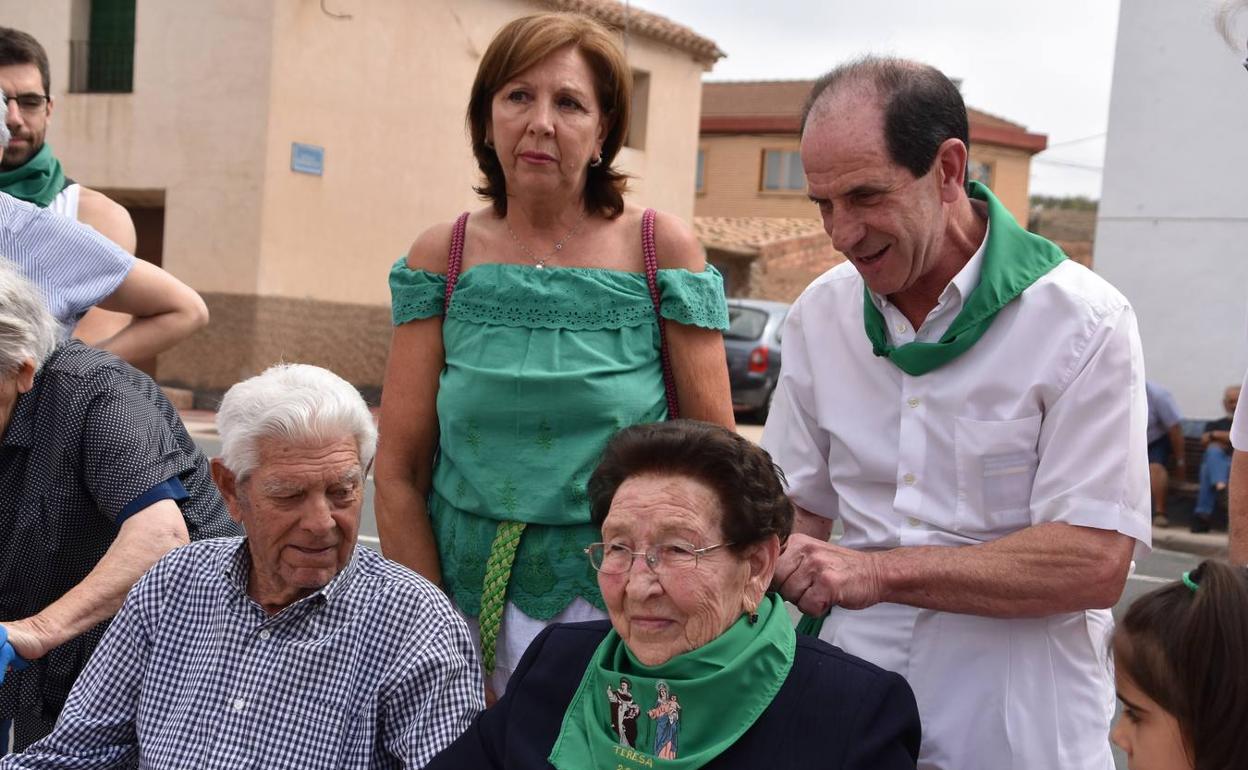 Teresa, en el momento de la imposición del pañuelo. 