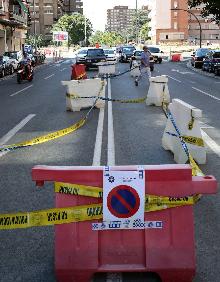 Imagen secundaria 2 - Calles cortadas, plazas de parking improvisadas