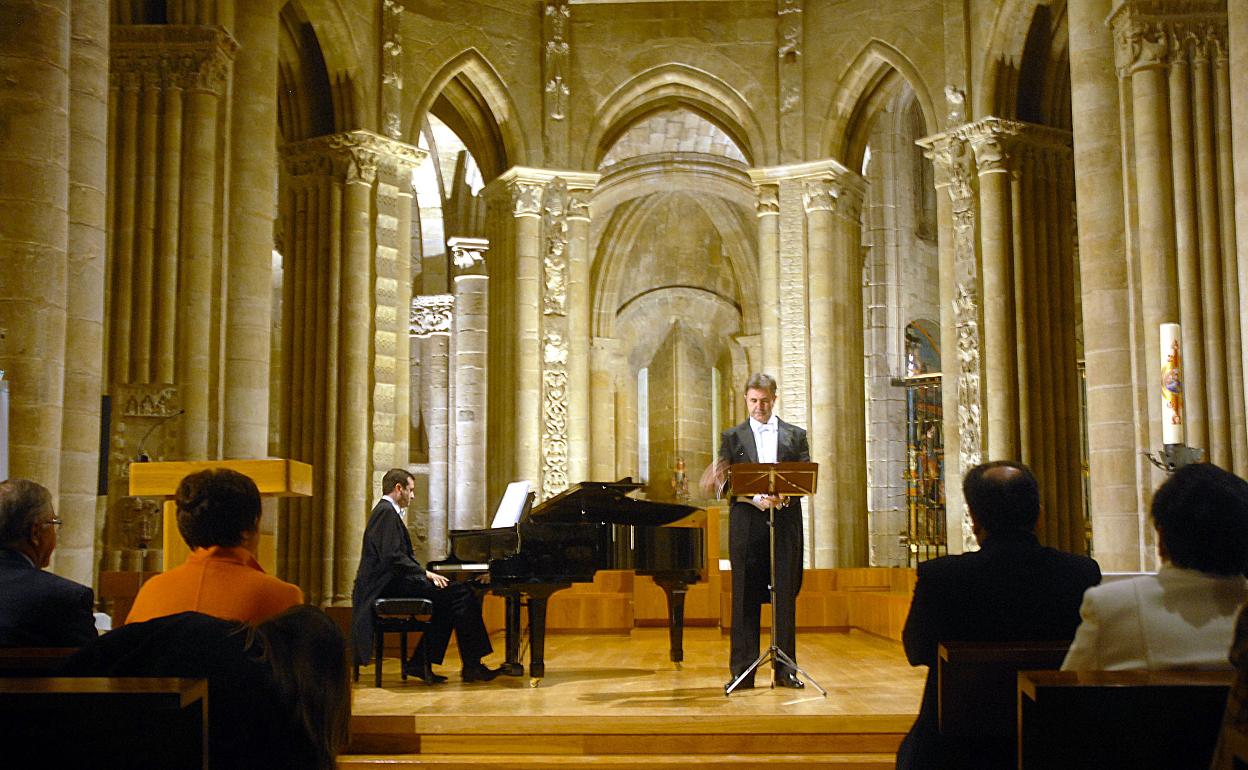 Miguel Olano en la catedral calceatense, en el año 2009