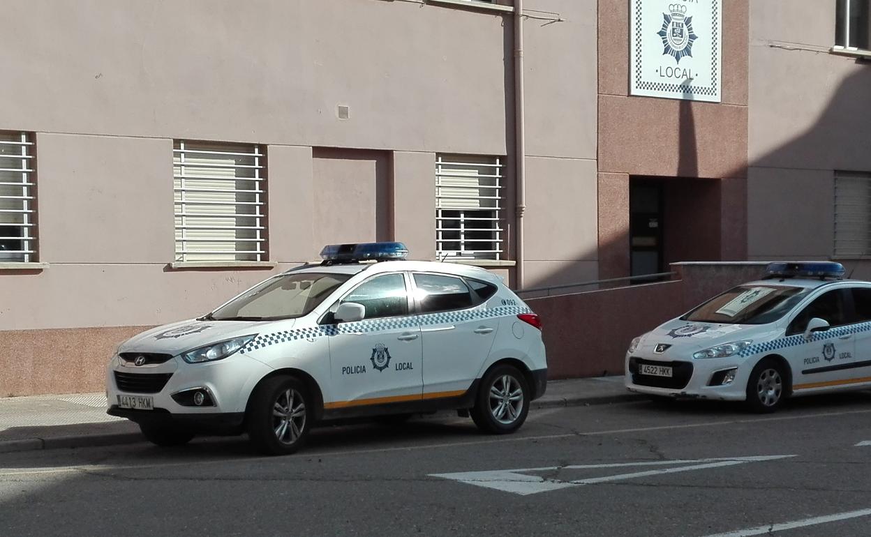 El PP de Santo Domingo denuncia la precaria situación de la flota de vehículos de la Policía Local