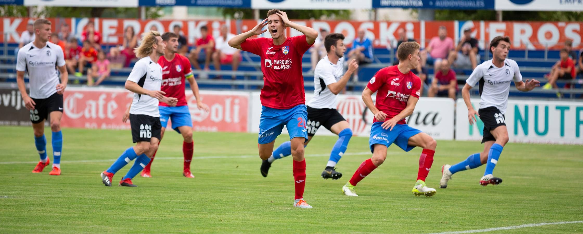 Fotos: El Calahorra cae ante el Burgos