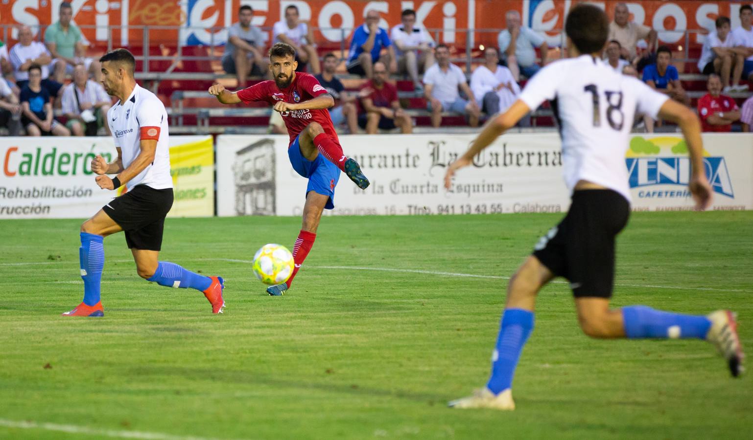 Fotos: El Calahorra cae ante el Burgos