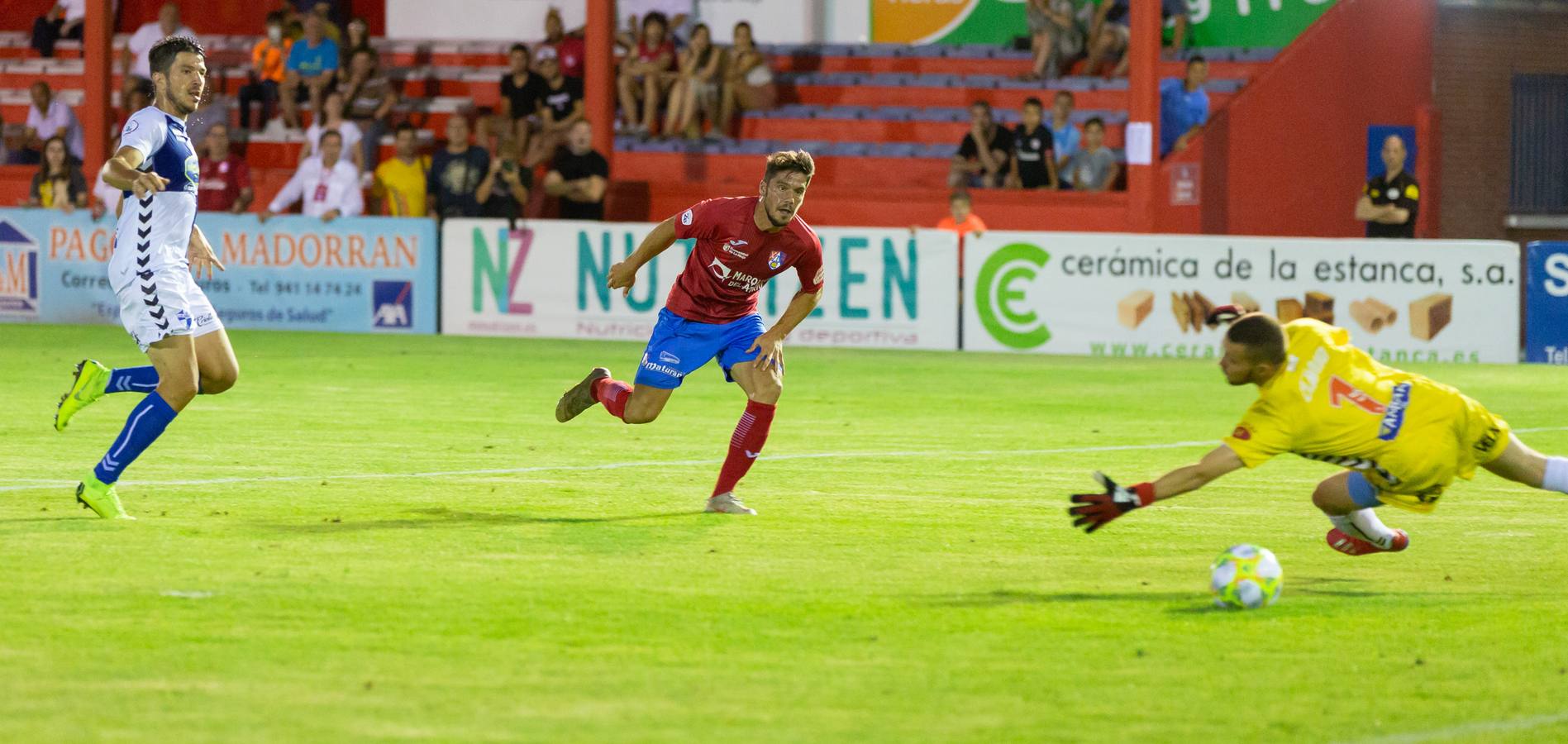 Fotos: Las fotografías de la victoria del Calahorra sobre el Ebro