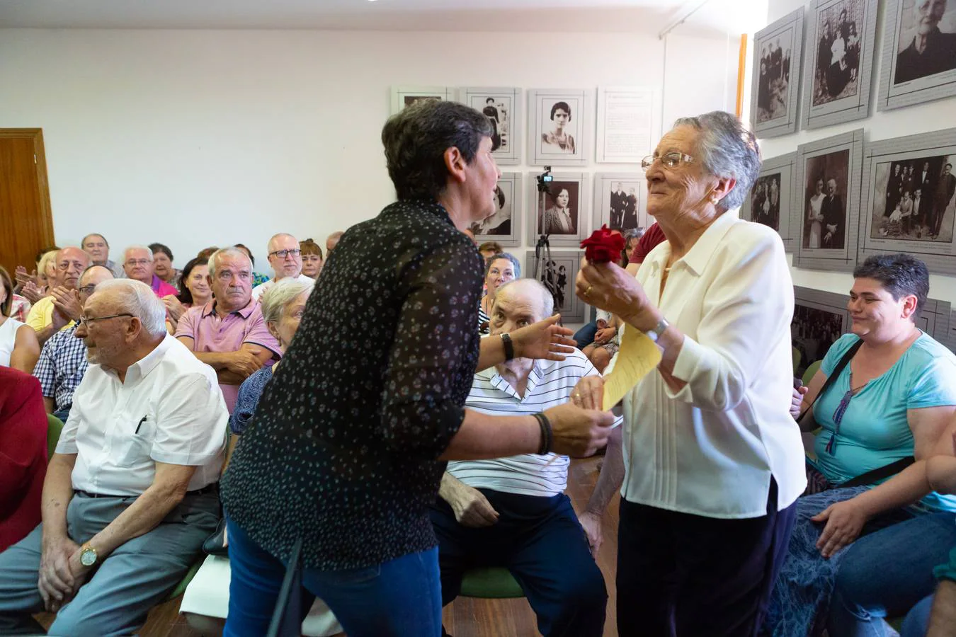 Fotos: Treviana homenajea a sus vecinos &quot;asesinados y represaliados&#039; en 1936