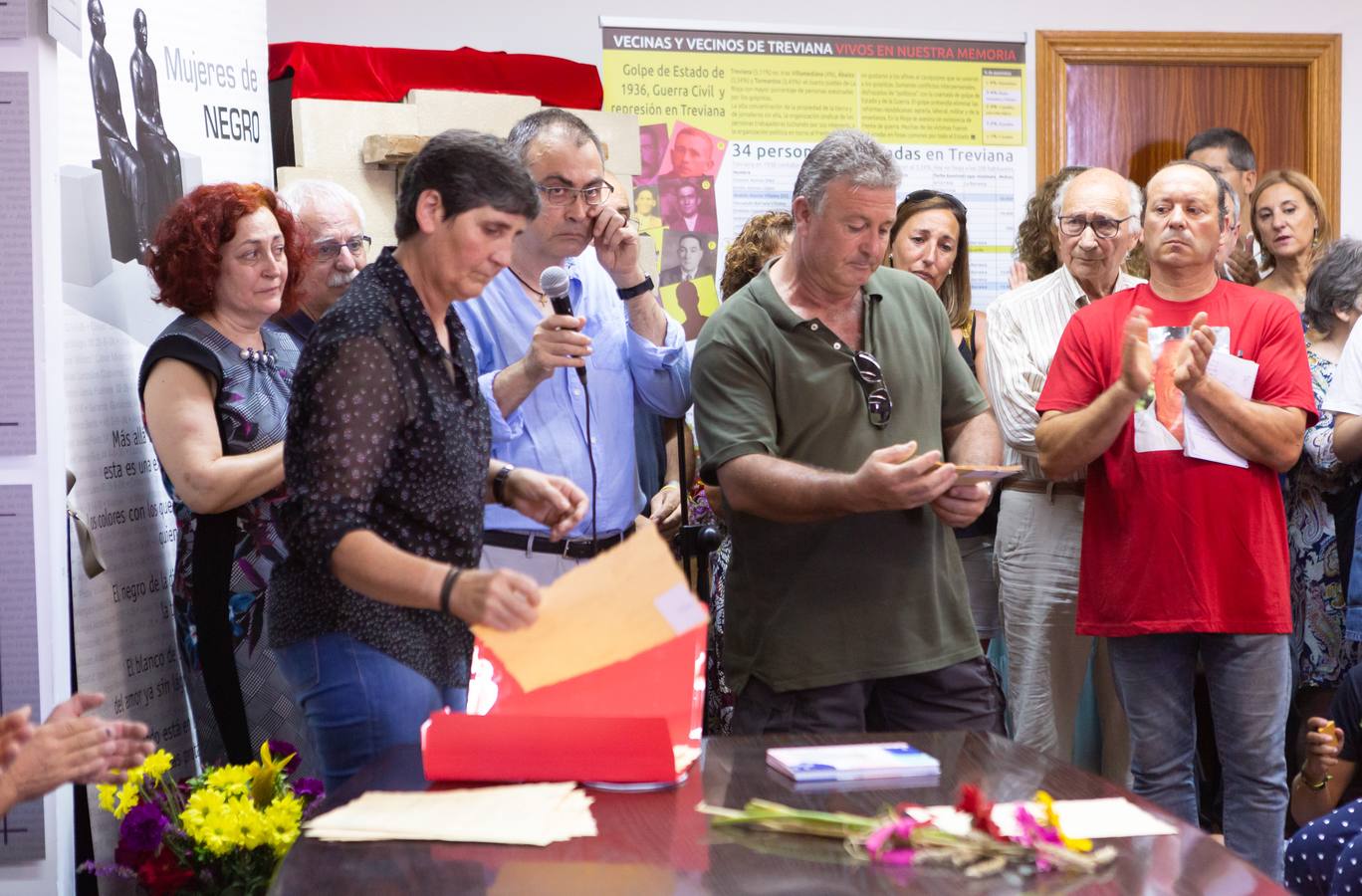 Fotos: Treviana homenajea a sus vecinos &quot;asesinados y represaliados&#039; en 1936