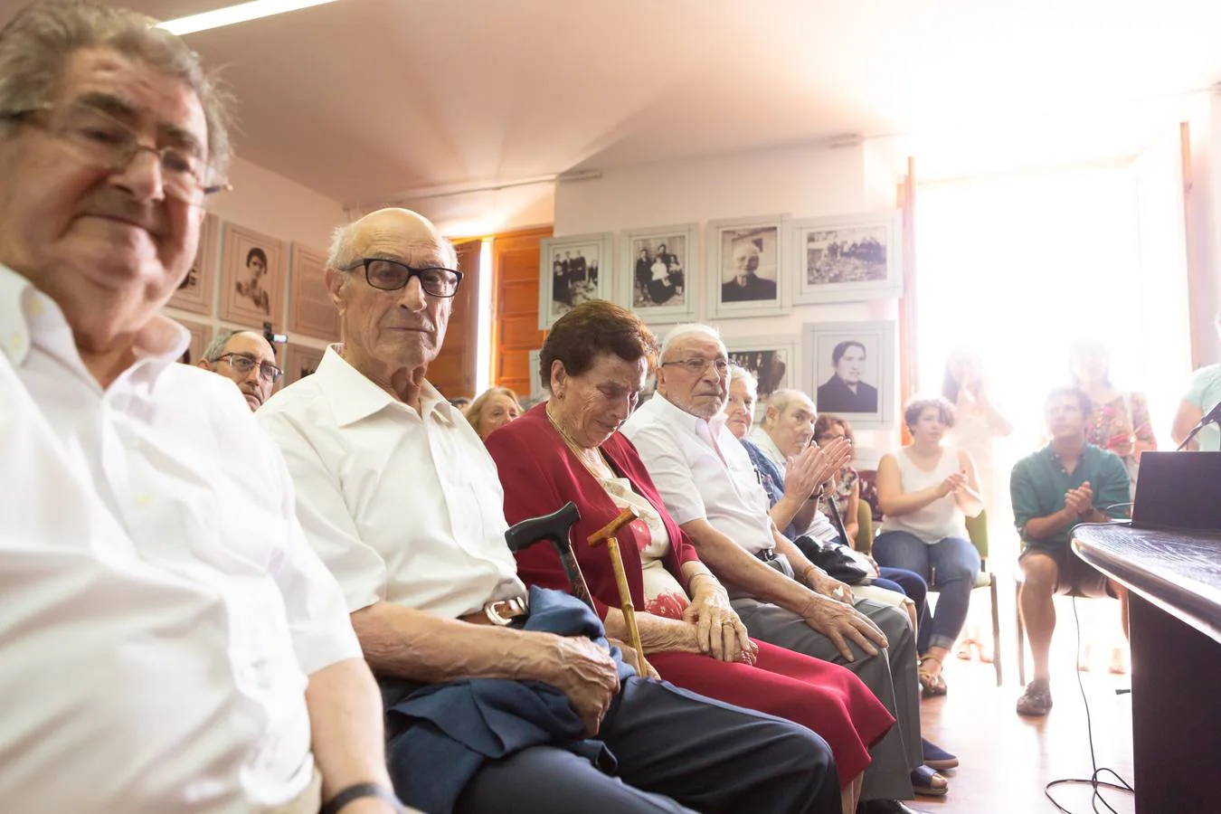 Fotos: Treviana homenajea a sus vecinos &quot;asesinados y represaliados&#039; en 1936