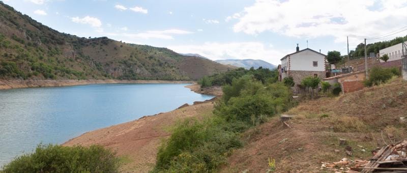 Fotos: El embalse de Mansilla en agosto