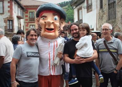 Imagen secundaria 1 - Ilustres como el torero Diego Urdiales y el exfutbolista Raúl Ruiz han disfrutado de la jornada festiva