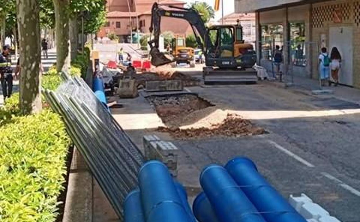 Obras de la tubería del Mercadal