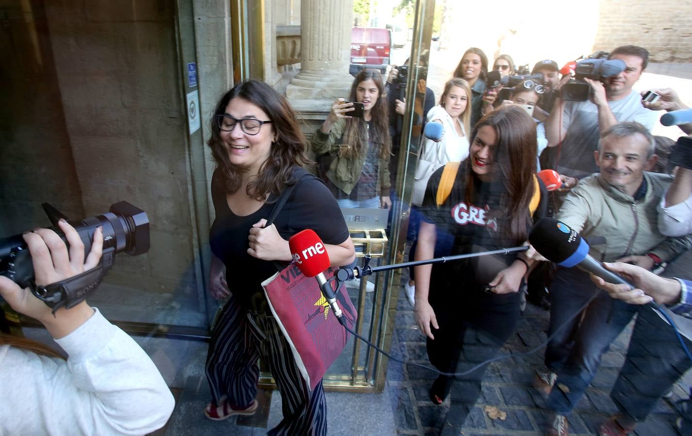 Fotos: PSOE y Unidas Podemos retoman las negociaciones